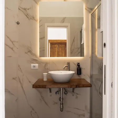 Konukevi La Bella Luxury And Travel Solution Napoli