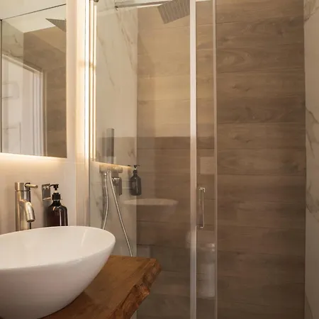 La Bella Luxury And Travel Solution