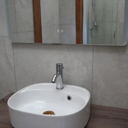 Konukevi La Bella Luxury And Travel Solution Napoli