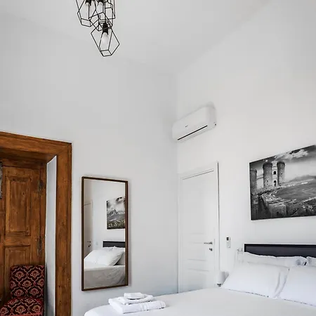 La Bella Luxury And Travel Solution 4* Neapel