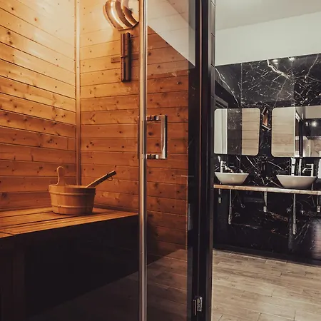 La Bella Luxury And Travel Solution 4*